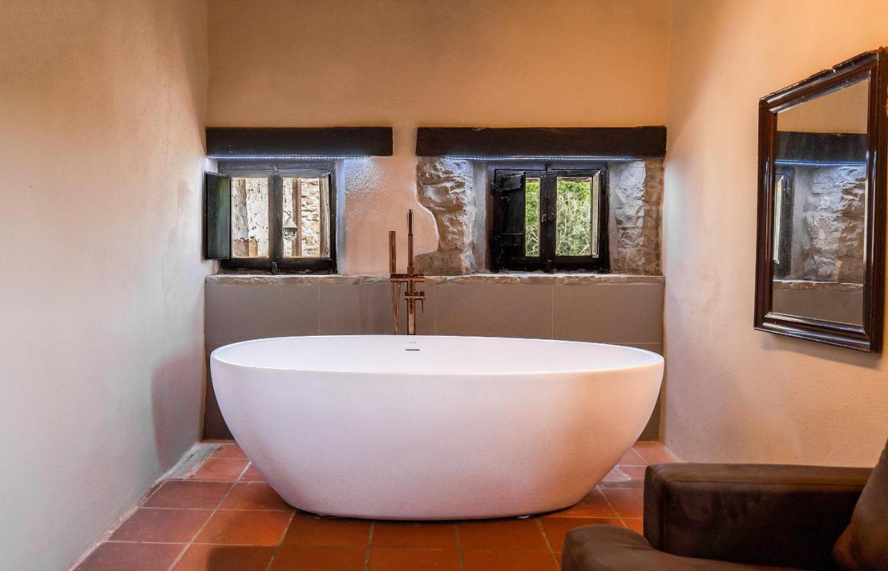 Castello Di Tornano Wine Relais