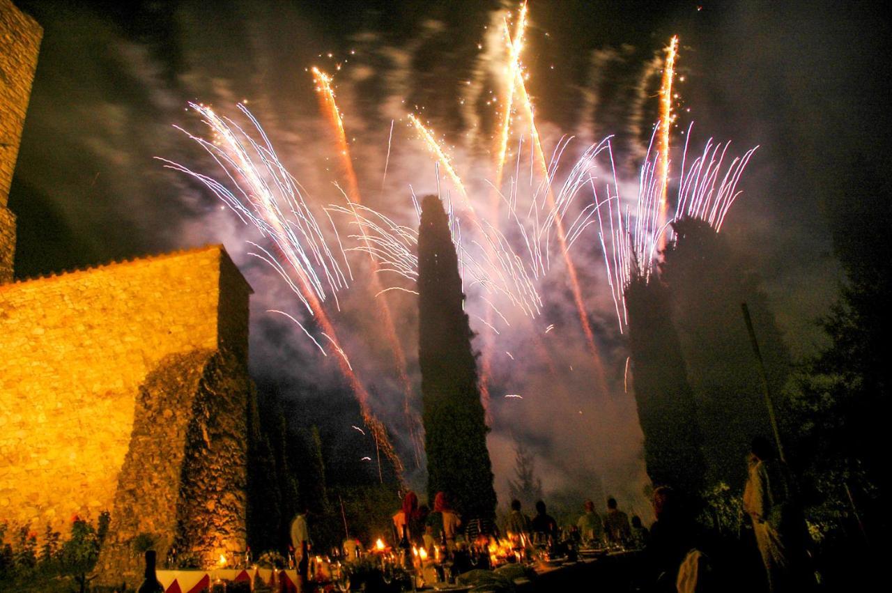 Castello Di Tornano Wine Relais 2*
