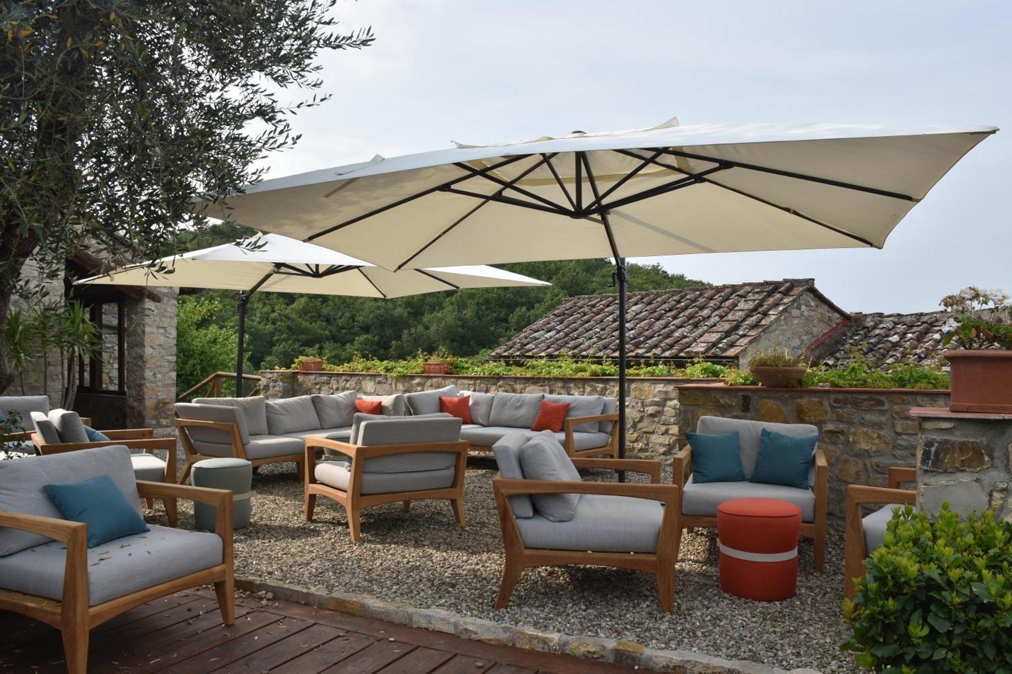 Hotel Castello Di Tornano Wine Relais 2*