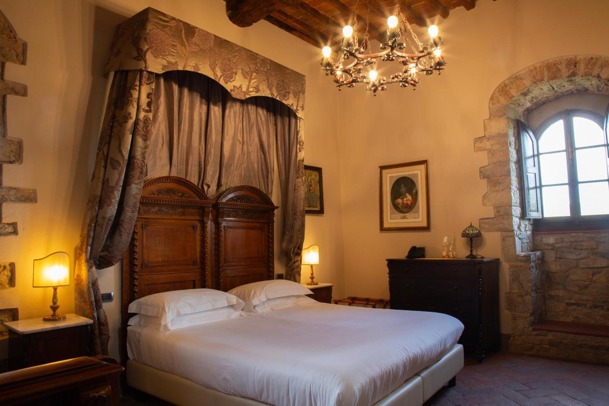 Castello Di Tornano Wine Relais Hotel