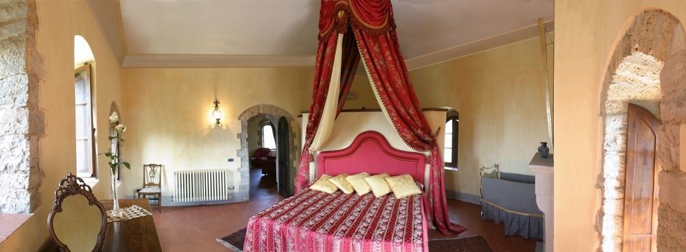 Hotel Castello Di Tornano Wine Relais 2*